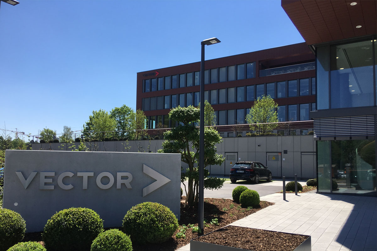 Umzug der VECTOR Mitarbeiter in die neue Niederlassung am TechCampus Regensburg 